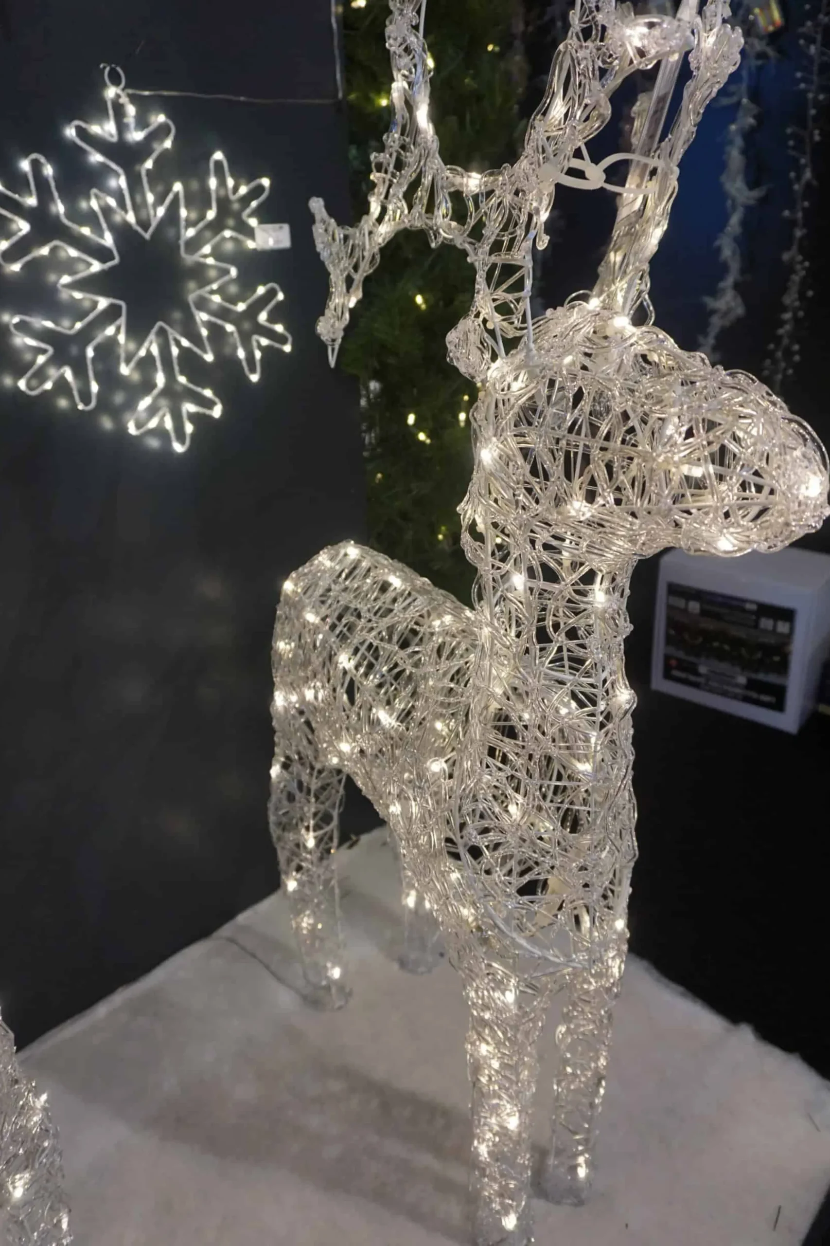 New Christmas Land Warm White Led Acrylic Reindeer